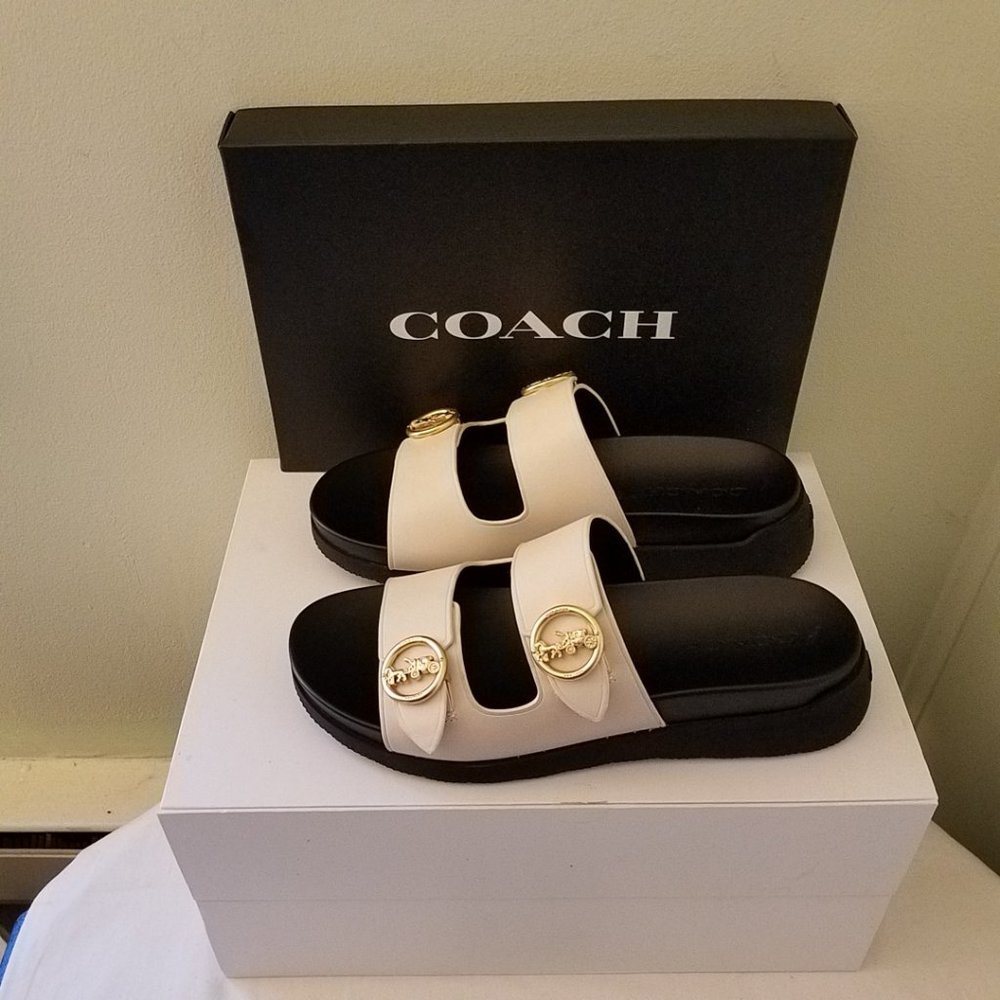 $128 *NEW* COACH (Chalk) Gable - Picture 16 of 16